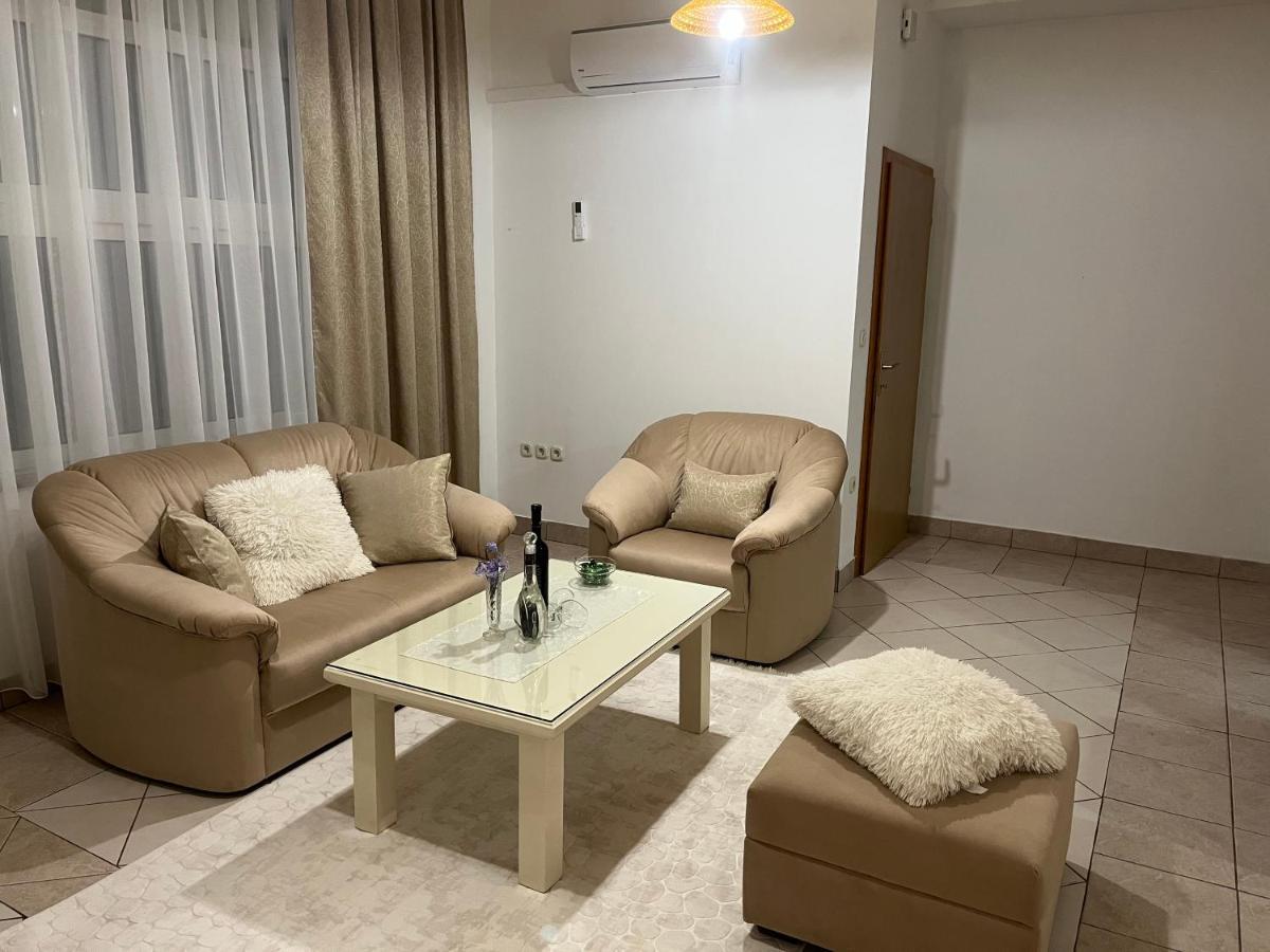 Apartman Antony Citluk Luaran gambar